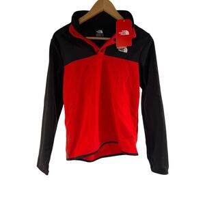 New North Face fleece pullover